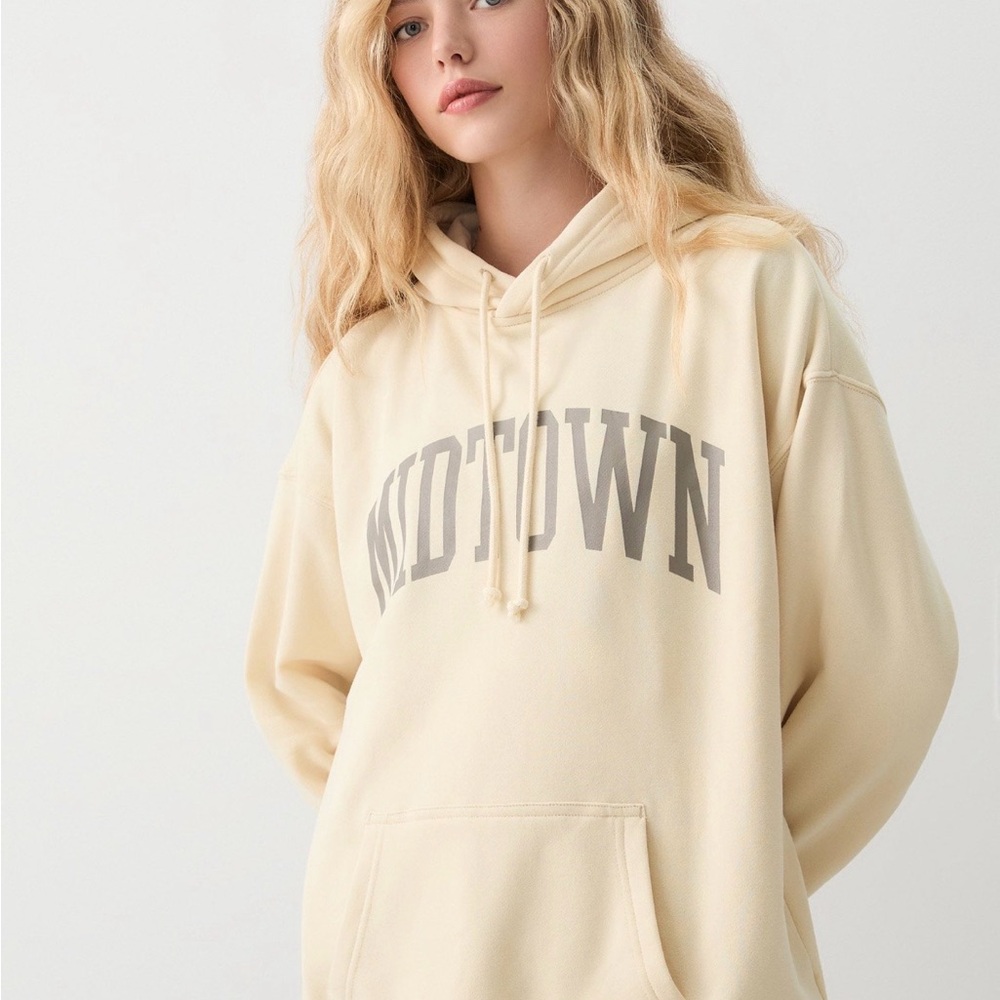 2/35$🍓⭐️ Midtown yellow Graphic Hoodie - Women's Casual Pullover Oversized!!